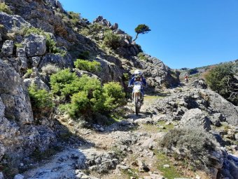 Enduro, unterwegs mit dem Motorrad